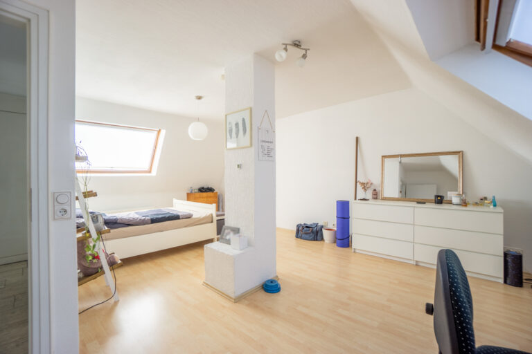 DG2 Schlafzimmer (1)