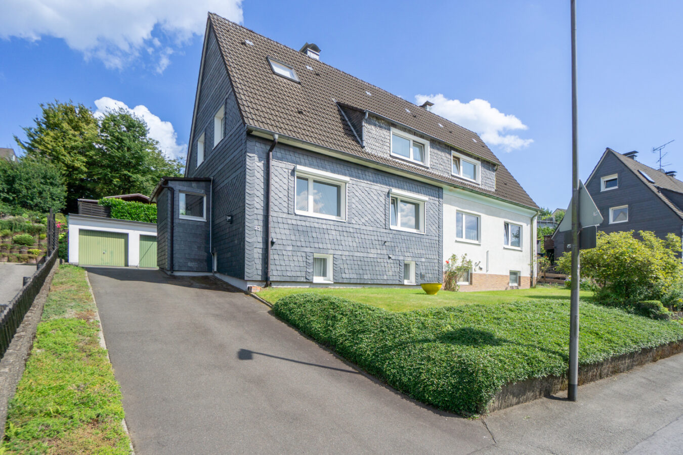 PROVISIONSFREI für den Käufer!!Doppelhaushälfte in gewachsener Wohnlage von Lüttringhausen