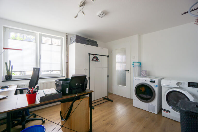 Büro / Hauswirtschaft