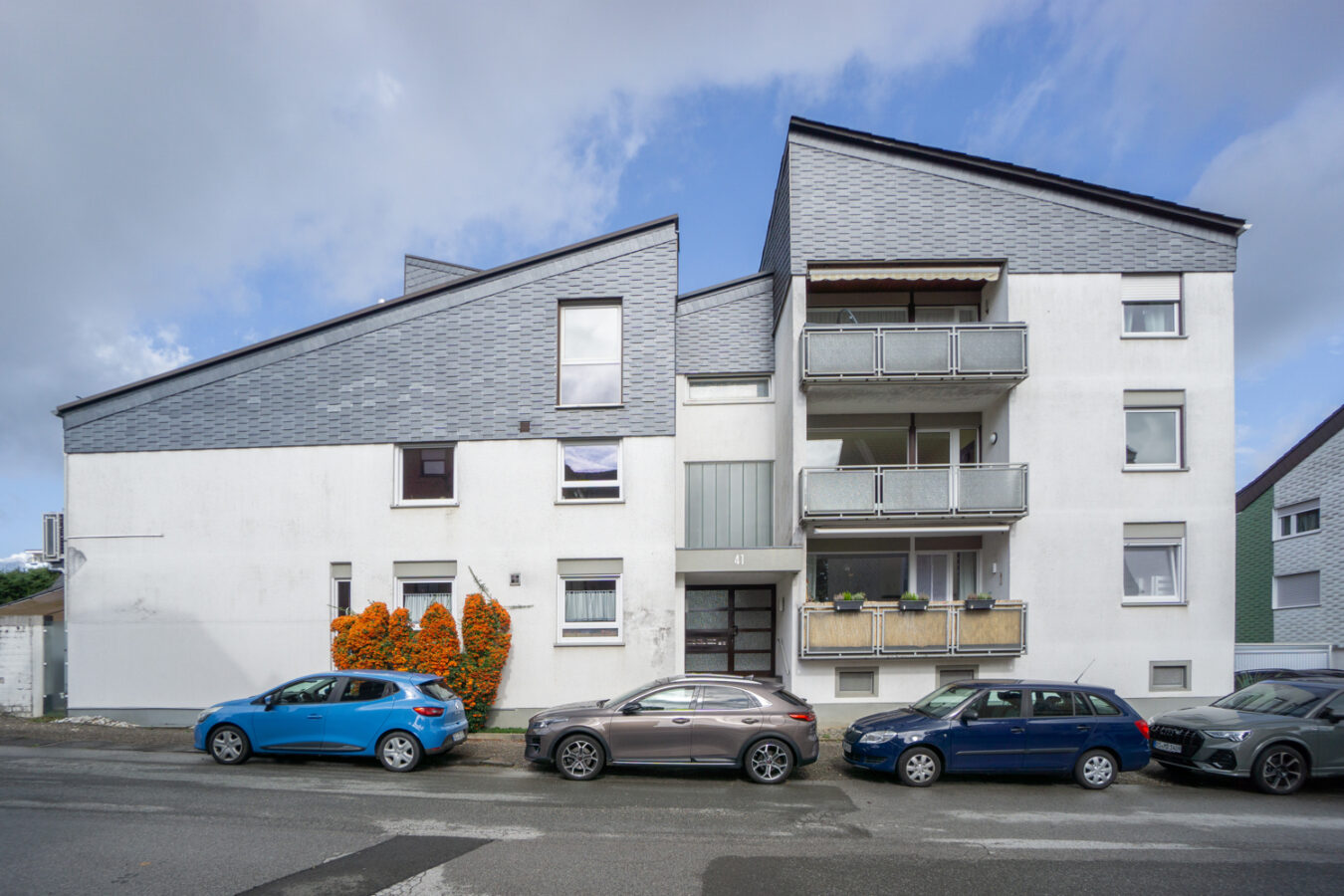 Provisionsfrei für den Käufer!! Großzügige 4-Zimmerwohnung mit Garage in ruhiger Stadtrandlage