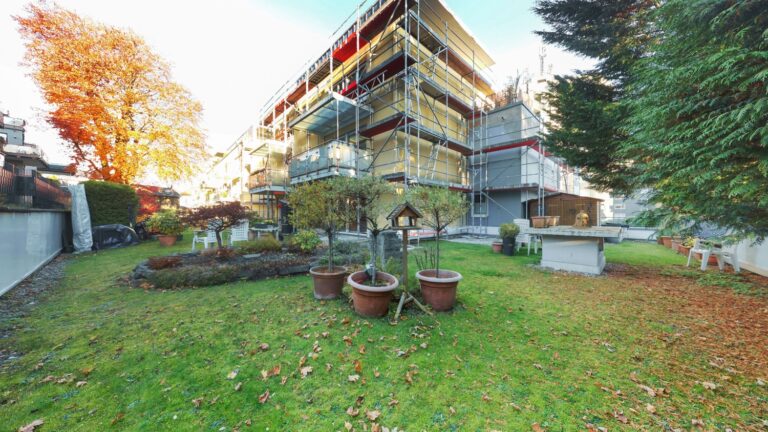 Garten und Rückansicht