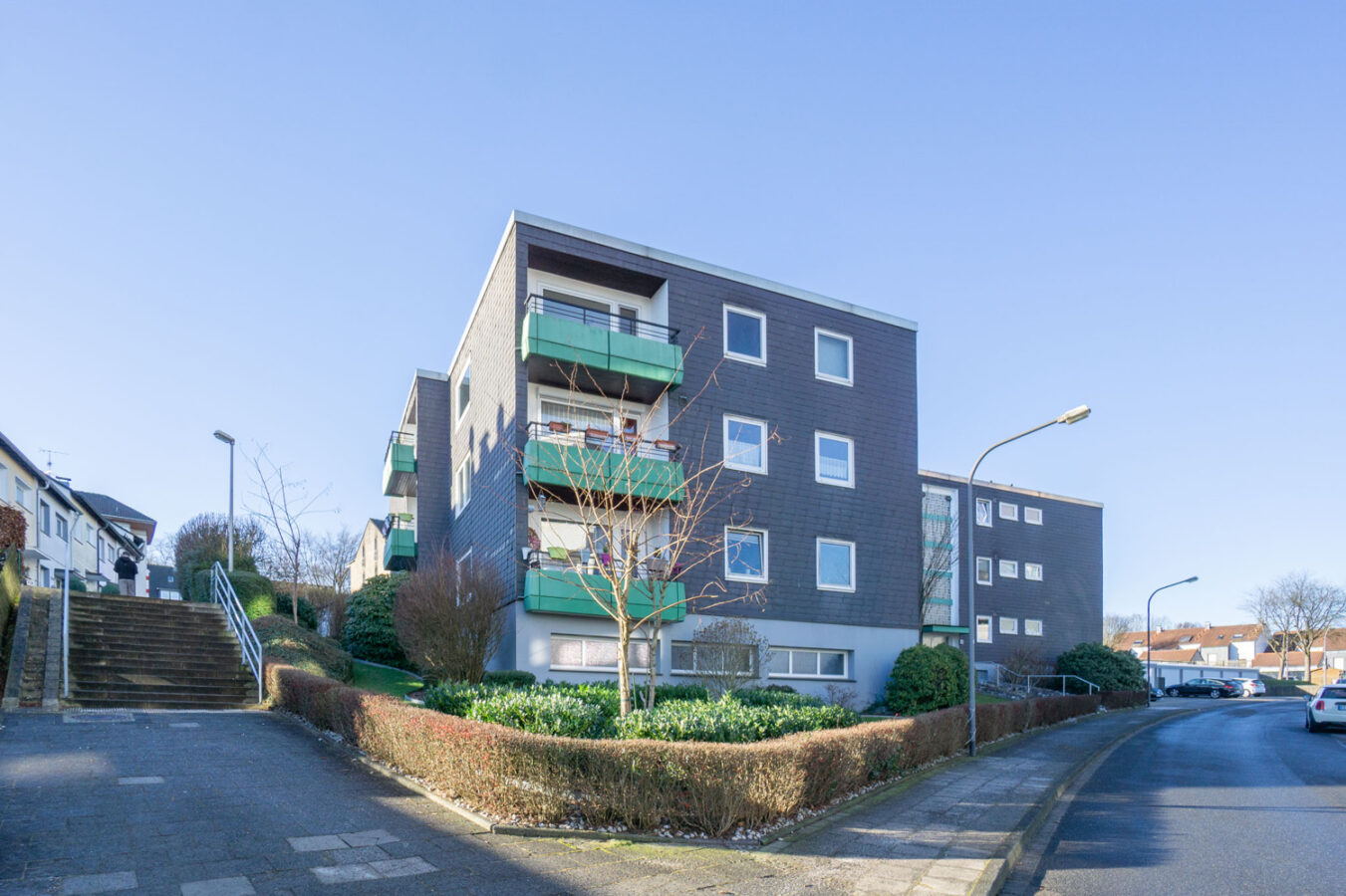 PROVISIONSFREI für den Erwerber! Großzügige 3-Zi-Wohnung in gepflegter Wohnanlage von Lüttringhausen