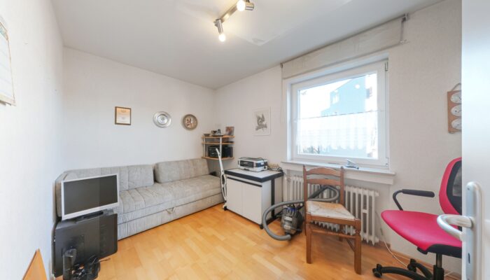 Kinder-/Arbeitszimmer