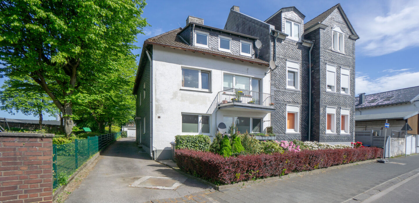 Straßenansicht